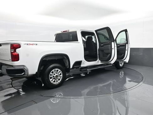Used 2025 Chevrolet Silverado 2500 LT w/ Convenience Package AWD/4WD image 30