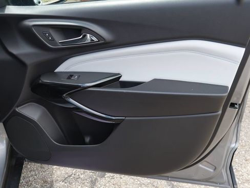 New 2026 Chevrolet Trax LT w/ Sunroof Package FWD image 12