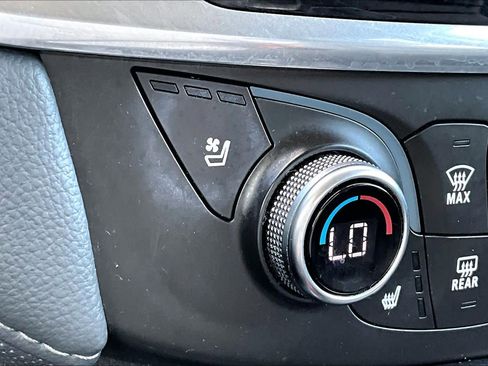 Used 2019 Chevrolet Traverse Premier w/ Driver Confidence II Package image 34