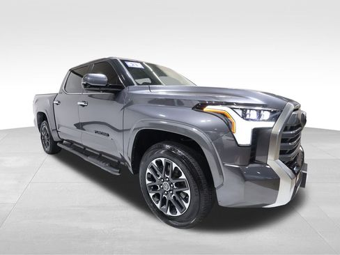 Used 2023 Toyota Tundra Limited image 6
