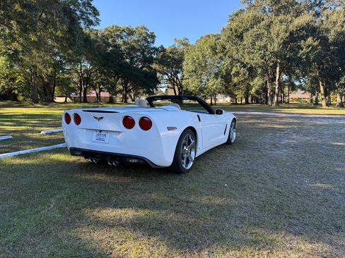 Used 2007 Chevrolet Corvette Convertible w/ Preferred Equipment Group image 8