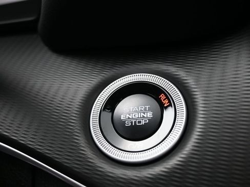 Used 2024 Jeep Grand Cherokee L Laredo image 28