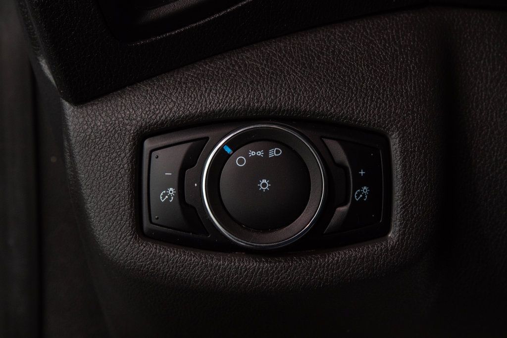 Used 2016 Ford Transit Connect XL FWD image 17
