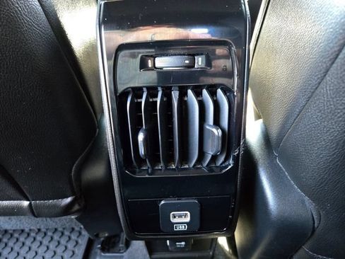 Used 2025 Jeep Compass Trailhawk AWD/4WD image 15