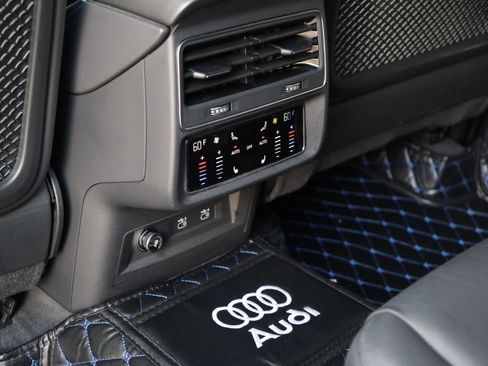 Used 2021 Audi SQ7 Prestige w/ Prestige Package AWD/4WD image 22