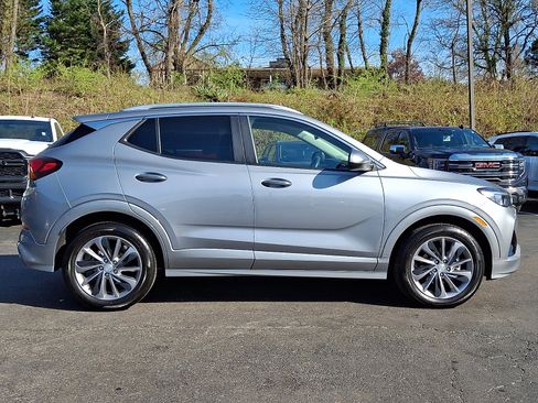 Used 2023 Buick Encore GX Select w/ Sport Touring Package FWD image 7