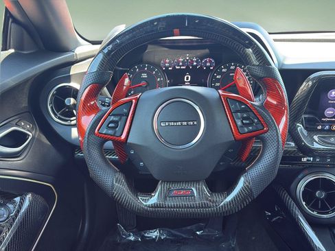 Used 2020 Chevrolet Camaro SS RWD image 11