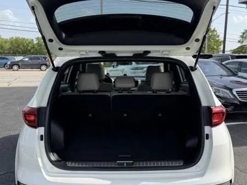 Used 2022 Kia Sportage Nightfall Edition FWD image 12