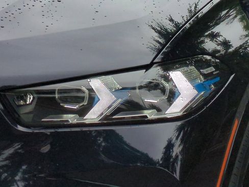 New 2026 BMW X5 xDrive40i w/ M Sport Package AWD/4WD image 26