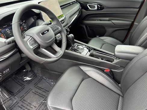 New 2026 Jeep Compass Latitude image 7