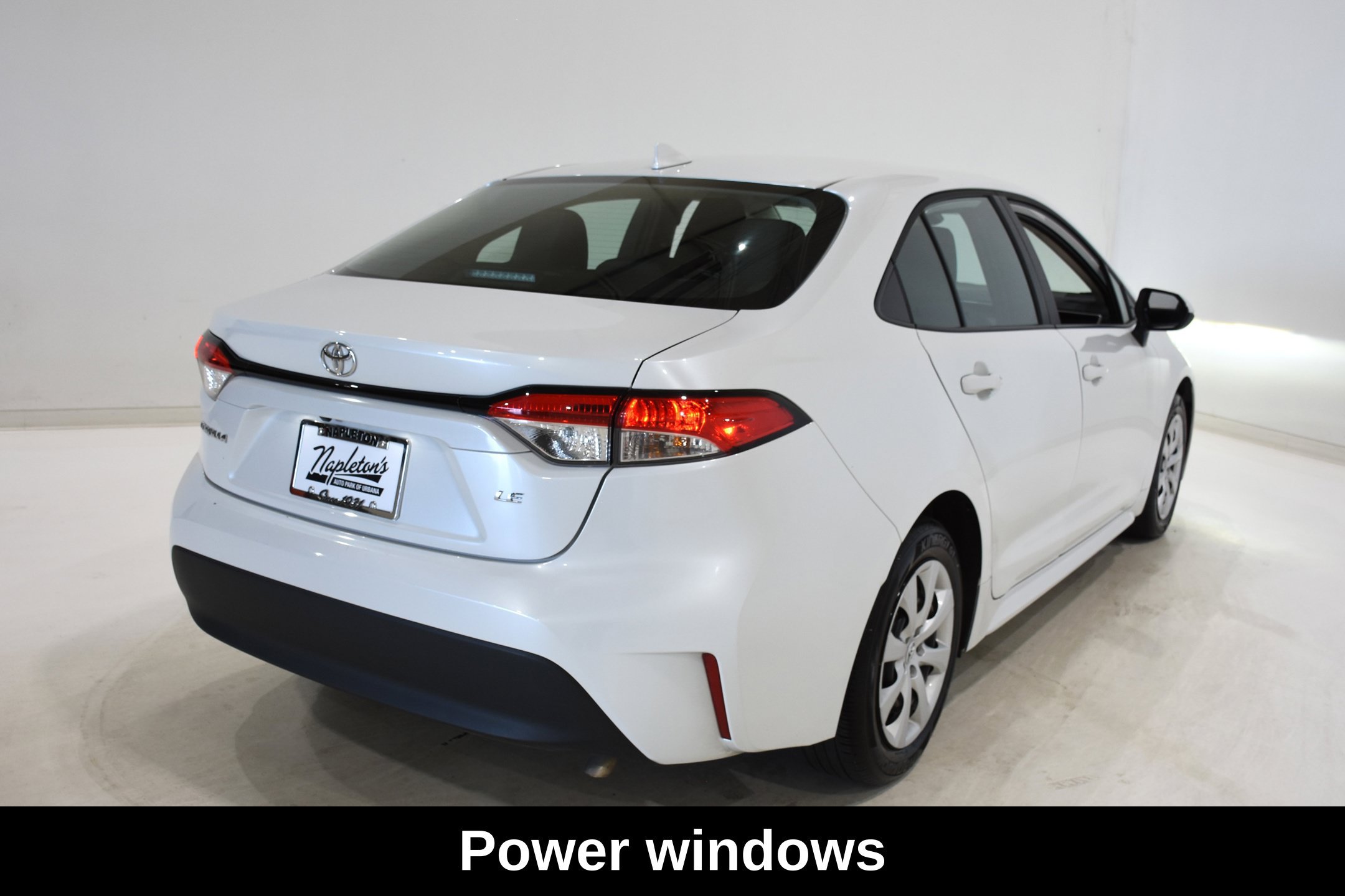 Used 2026 Toyota Corolla LE FWD image 4