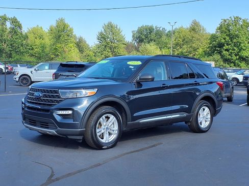 Used 2023 Ford Explorer XLT w/ Equipment Group 202A AWD/4WD image 1