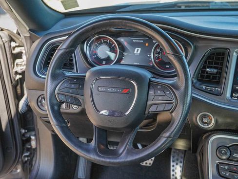 Used 2019 Dodge Challenger R/T Scat Pack image 27