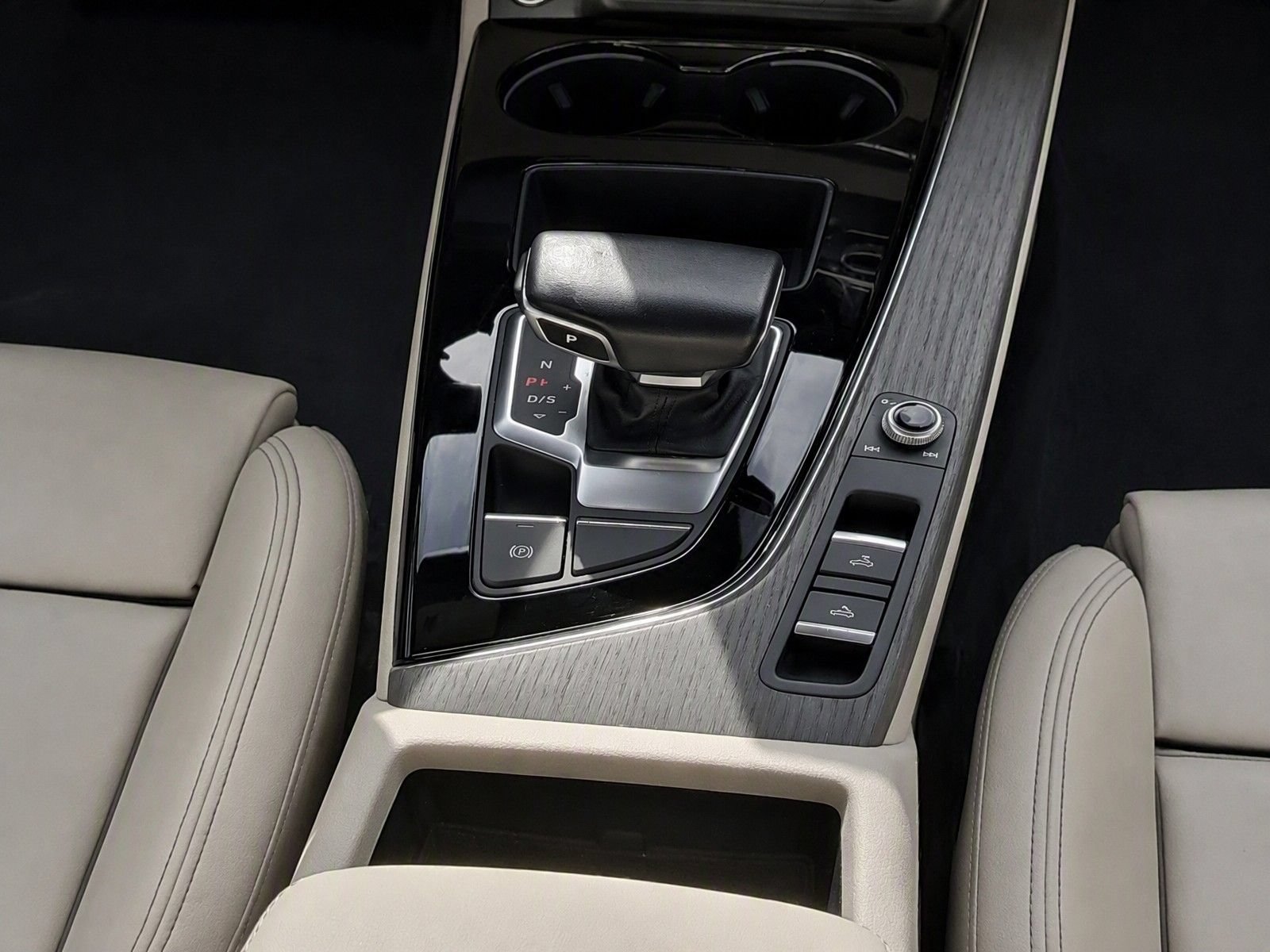 Certified 2024 Audi A5 2.0T Premium w/ Convenience Package AWD/4WD image 17