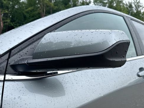 Used 2024 Chevrolet Equinox LT w/ LPO, Floor Liner Package FWD image 52