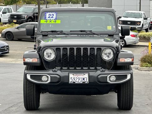 Used 2022 Jeep Gladiator Sport AWD/4WD image 11