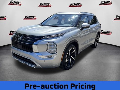 Used 2024 Mitsubishi Outlander SEL FWD image 1
