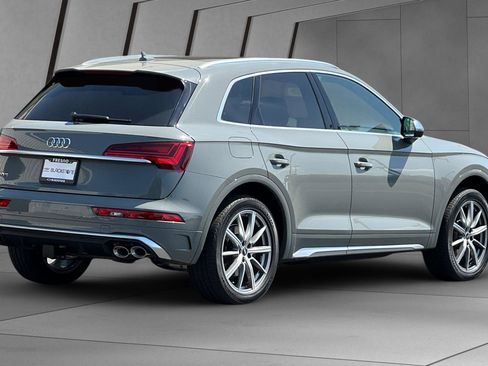 Used 2022 Audi SQ5 Premium w/ Convenience Package image 4