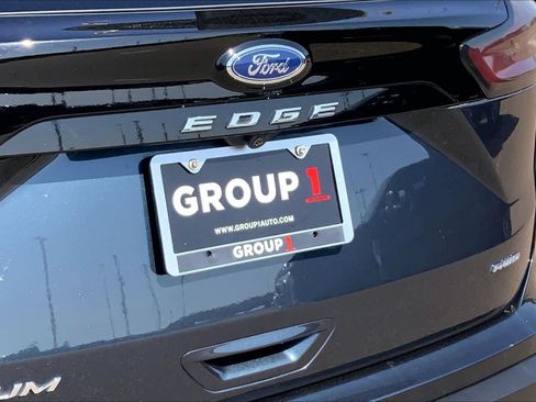 Certified 2024 Ford Edge Titanium w/ Equipment Group 301A AWD/4WD image 31