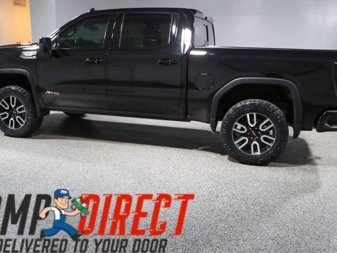 Used 2023 GMC Sierra 1500 AT4 w/ Technology Package image 10