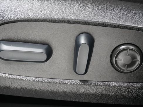 Used 2024 Buick Enclave Avenir w/ Avenir Technology Package FWD image 16