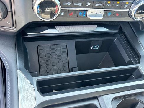 Used 2025 Ford F250 Platinum AWD/4WD image 38
