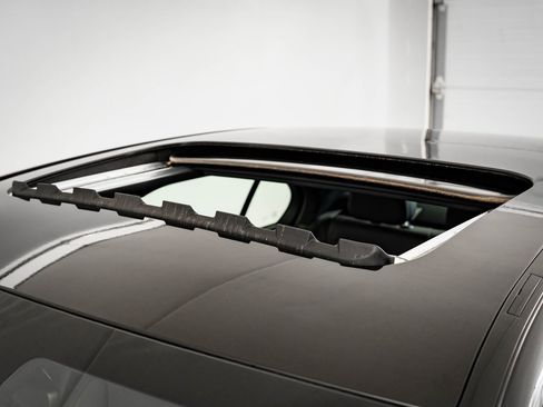 Certified 2025 Mercedes-Benz C 300 4MATIC Sedan image 14