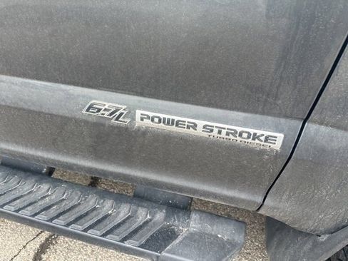 Used 2019 Ford F350 Lariat image 4