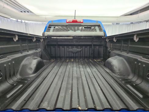Used 2021 Chevrolet Colorado Z71 AWD/4WD image 31