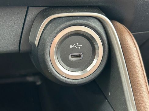 Used 2024 Toyota Grand Highlander AWD image 36