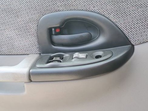 Used 2002 Pontiac Montana M16 w/ Convenience Pkg 1 image 20