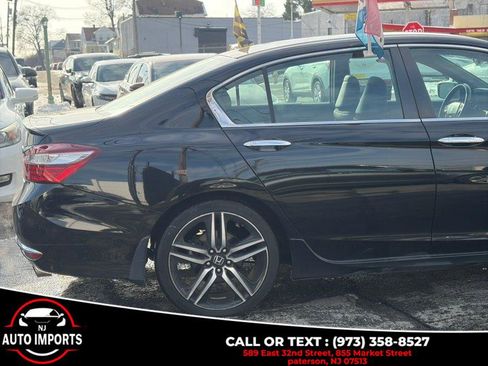 Used 2017 Honda Accord Sport image 5