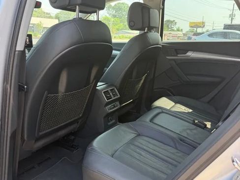 Used 2018 Audi Q5 2.0T Premium w/ Convenience Package AWD/4WD image 8