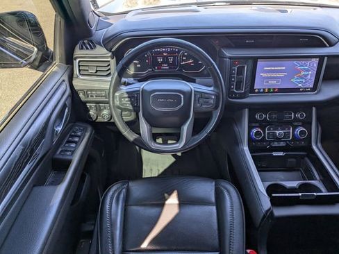 Used 2021 GMC Yukon Denali image 16
