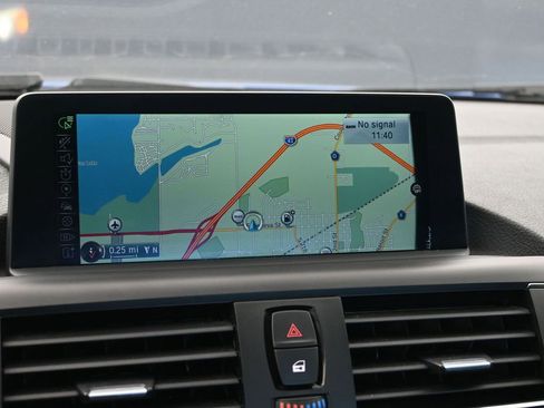 Used 2016 BMW M235i xDrive Coupe image 32