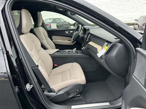New 2026 Volvo XC60 B5 Core image 20