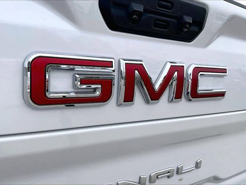 Certified 2025 GMC Sierra 3500 Denali w/ Denali Reserve Package image 30