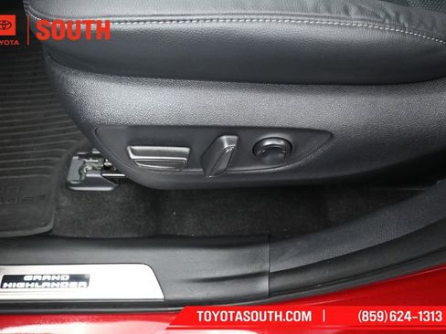 Used 2026 Toyota Grand Highlander AWD Hybrid image 26