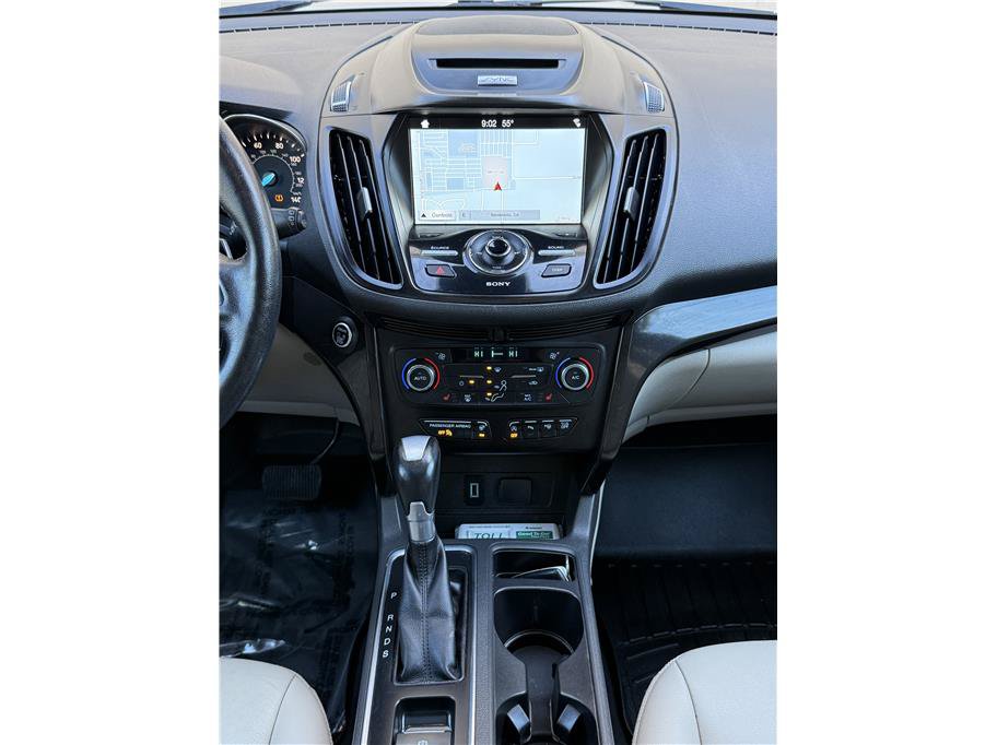 Used 2017 Ford Escape Titanium w/ Equipment Group 301A AWD/4WD image 11