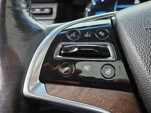 Used 2018 Cadillac Escalade Luxury image 12