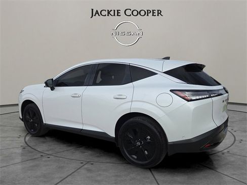 Certified 2025 Nissan Murano SV w/ Cargo Package image 3