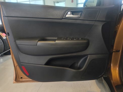 Used 2018 Kia Sportage LX image 21