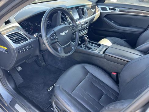 Used 2016 Hyundai Genesis 3.8 w/ Option Group 02 image 5