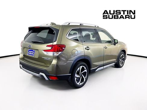 Used 2022 Subaru Forester Touring image 7