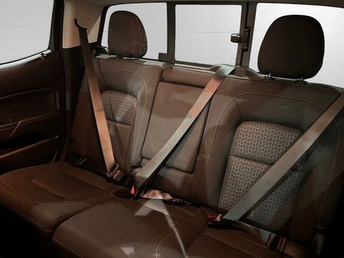 Used 2016 GMC Canyon SLE image 20