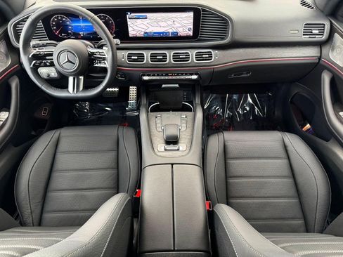 New 2026 Mercedes-Benz GLS 580 4MATIC image 16