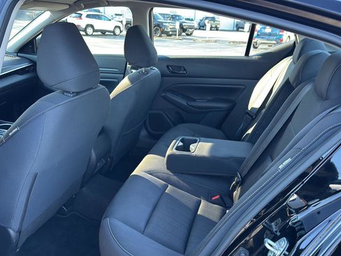 Used 2024 Nissan Altima 2.5 SV image 9