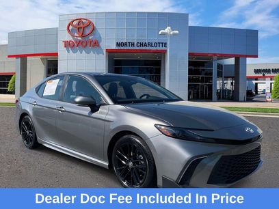Used 2025 Toyota Camry SE w/ Convenience Package