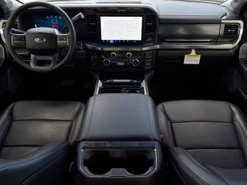 Used 2025 Ford F350 Lariat w/ FX4 Off-Road Package image 7