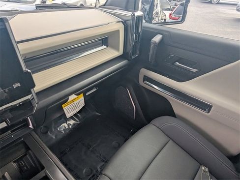 New 2026 GMC Hummer EV SUV image 17